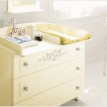 Chest of drawers with changing table for newborns - types of models